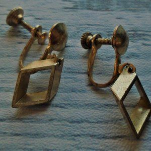 Very vintage Delsa screwback earrings